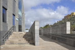 Trasera Rampa y escalera