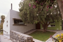 patio y acceso a planta alta1